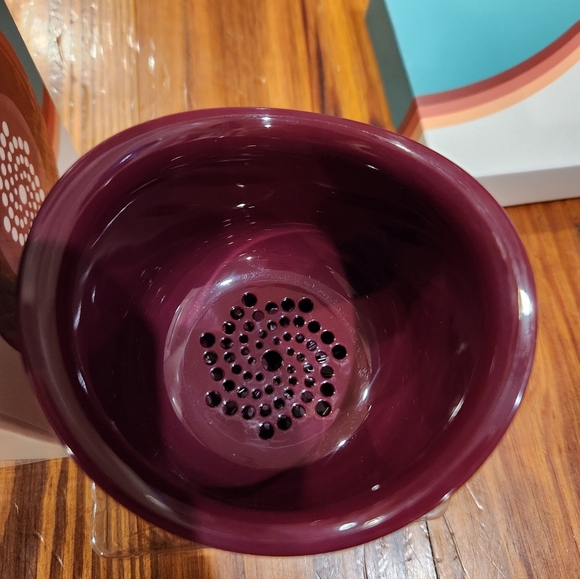 Ullo Open Wine Purifier with 2 Selective Sulfite Filters - Picture 2 of 10